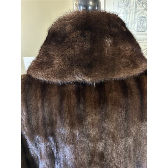 Mink Fur Coat Size L/XL dark brown cuffs ,wide collar print lining euc SEE MEASU - Picture 5 of 16